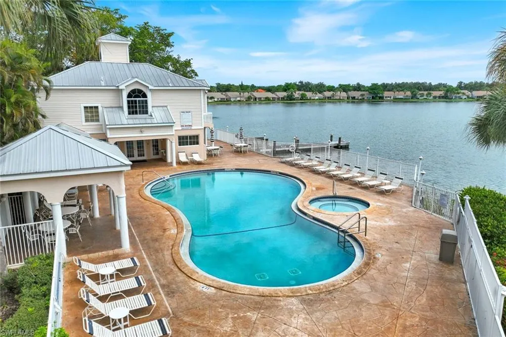 2731 Citrus Lake Drive #101 Naples, FL 34109