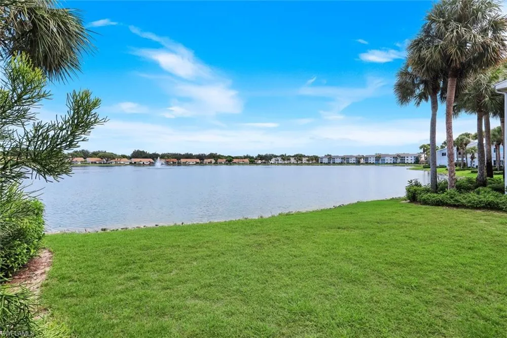 2731 Citrus Lake Drive #101 Naples, FL 34109