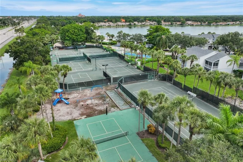 2731 Citrus Lake Drive #101 Naples, FL 34109