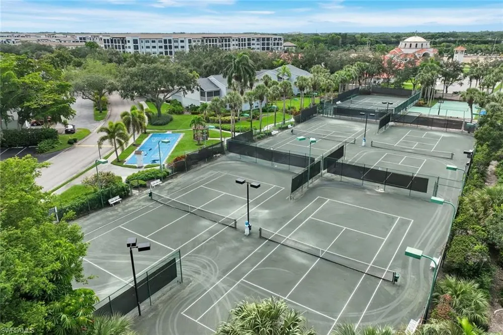 2731 Citrus Lake Drive #101 Naples, FL 34109