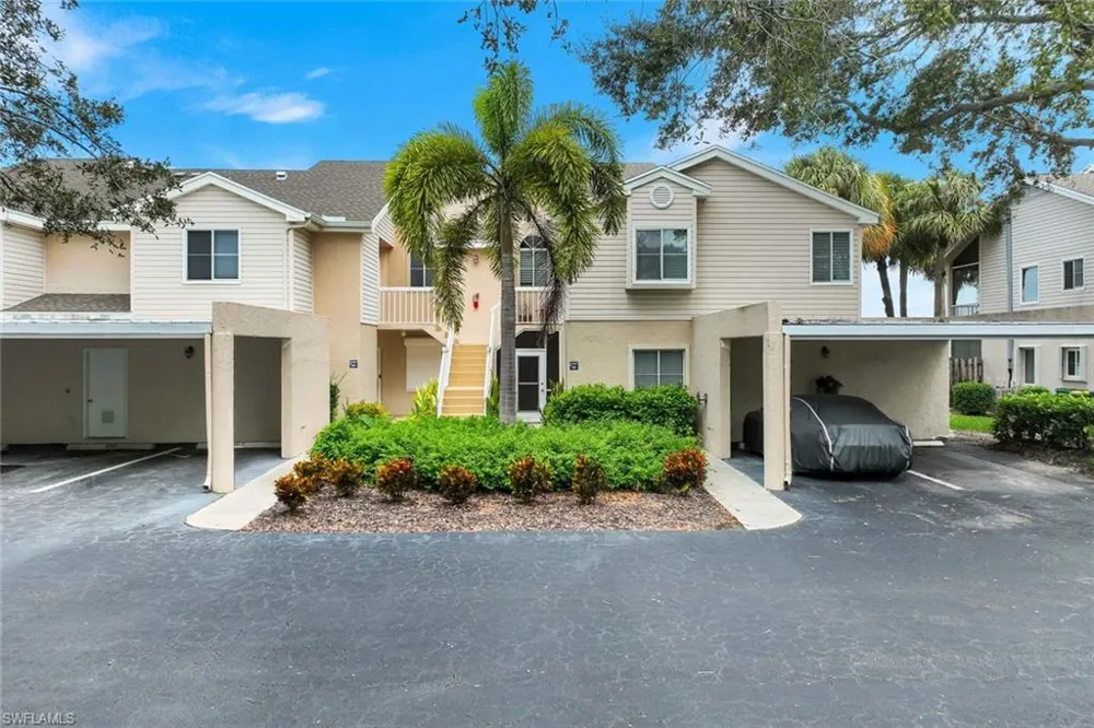 2731 Citrus Lake Drive #101 Naples, FL 34109