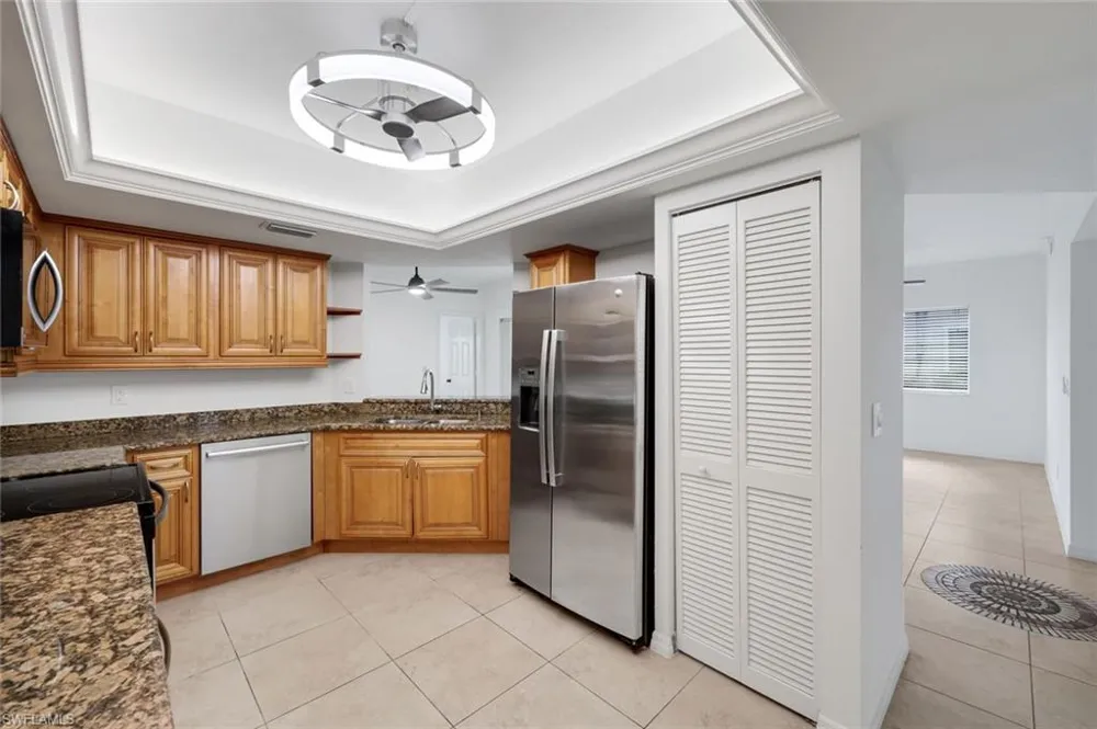 2731 Citrus Lake Drive #101 Naples, FL 34109