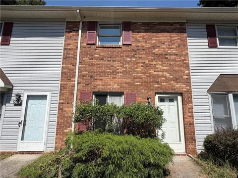 805 Brickwood Court