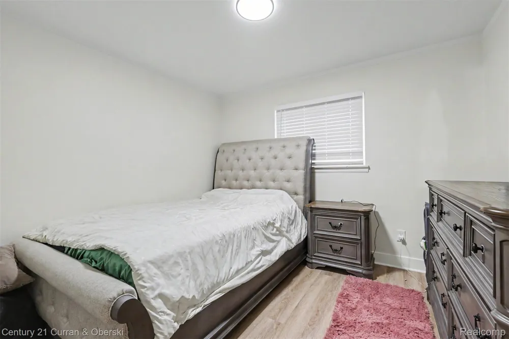 4455 Hipp Street Dearborn Heights City, MI 48125