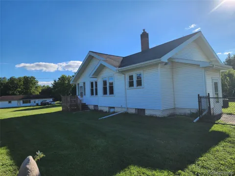 3336 Seymour Road