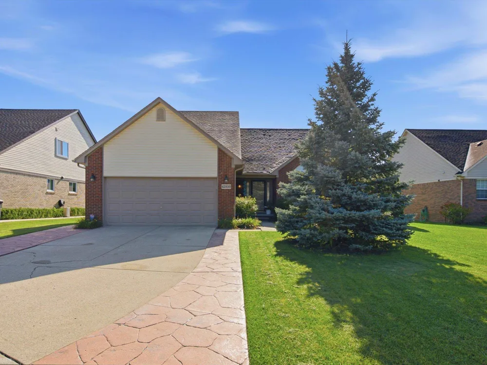 42930 Little Road Clinton Charter Township, MI 48036