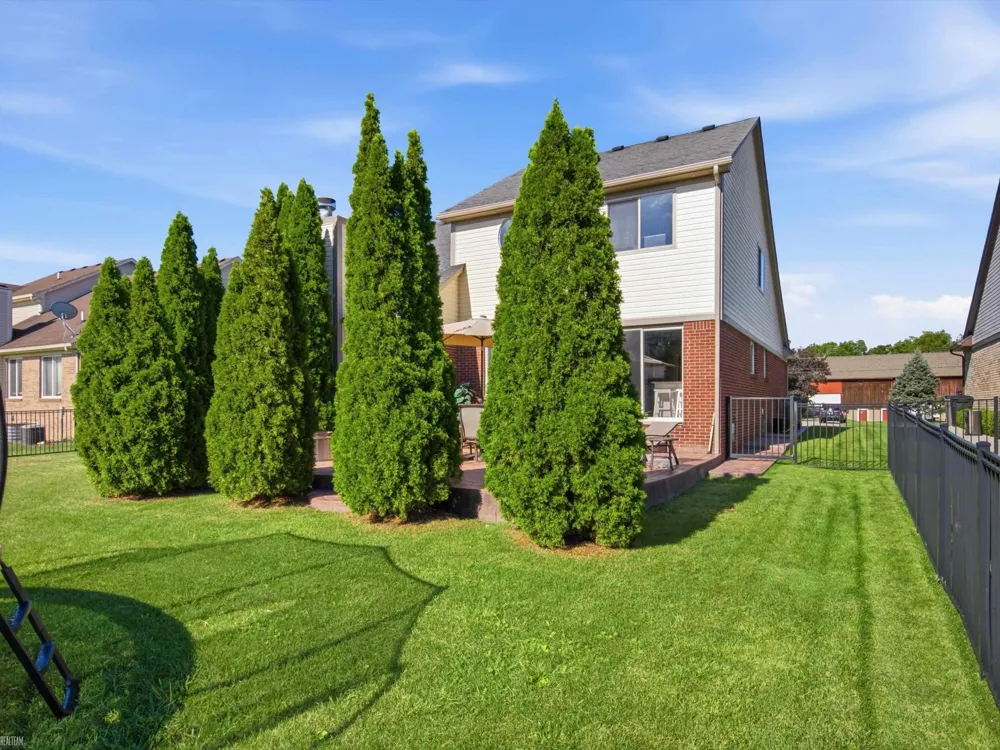 42930 Little Road Clinton Charter Township, MI 48036