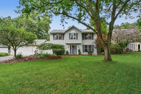 3055 Riverwoods Drive NE