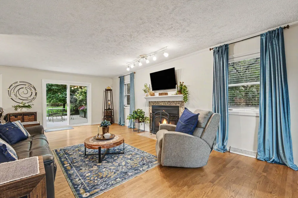 3055 Riverwoods Drive NE Plainfield Charter Township, MI 49341