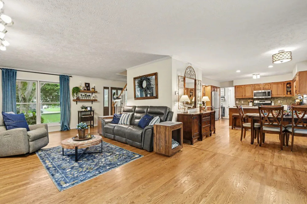 3055 Riverwoods Drive NE Plainfield Charter Township, MI 49341