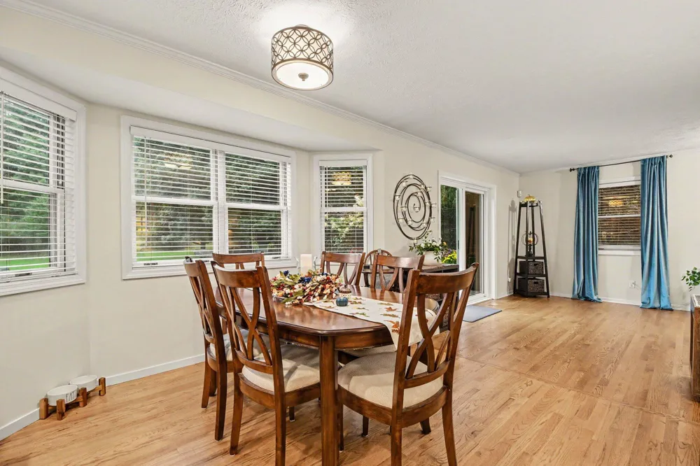 3055 Riverwoods Drive NE Plainfield Charter Township, MI 49341