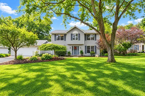 3055 Riverwoods Drive NE