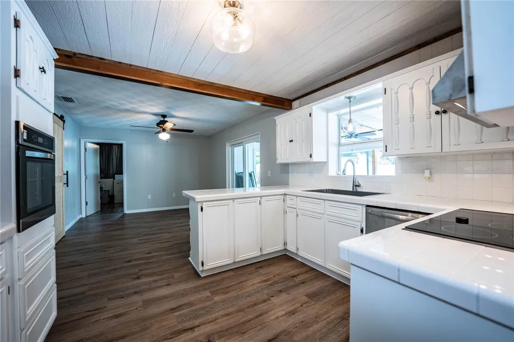 2217 WELLS ROAD Auburndale, FL 33823