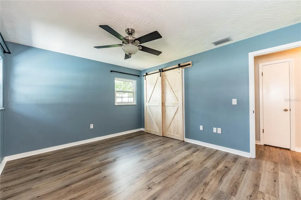 2217 WELLS ROAD Auburndale, FL 33823