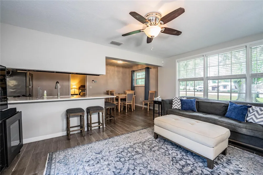 2217 WELLS ROAD Auburndale, FL 33823