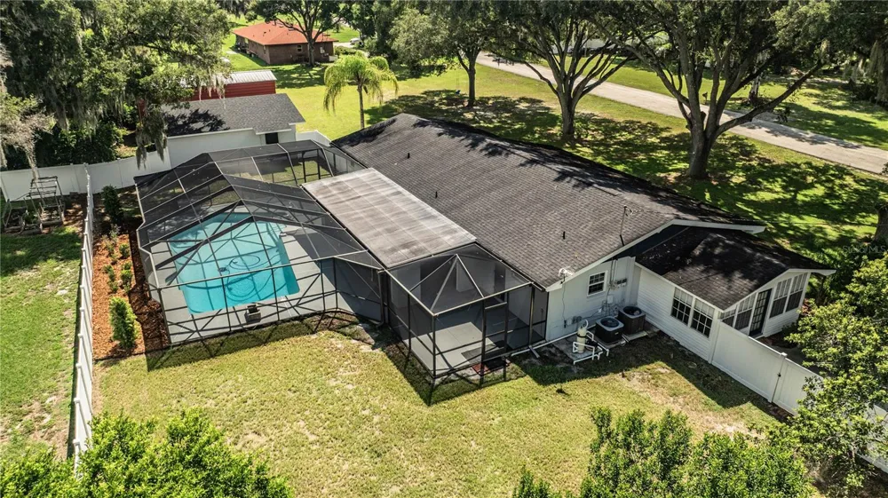 2217 WELLS ROAD Auburndale, FL 33823