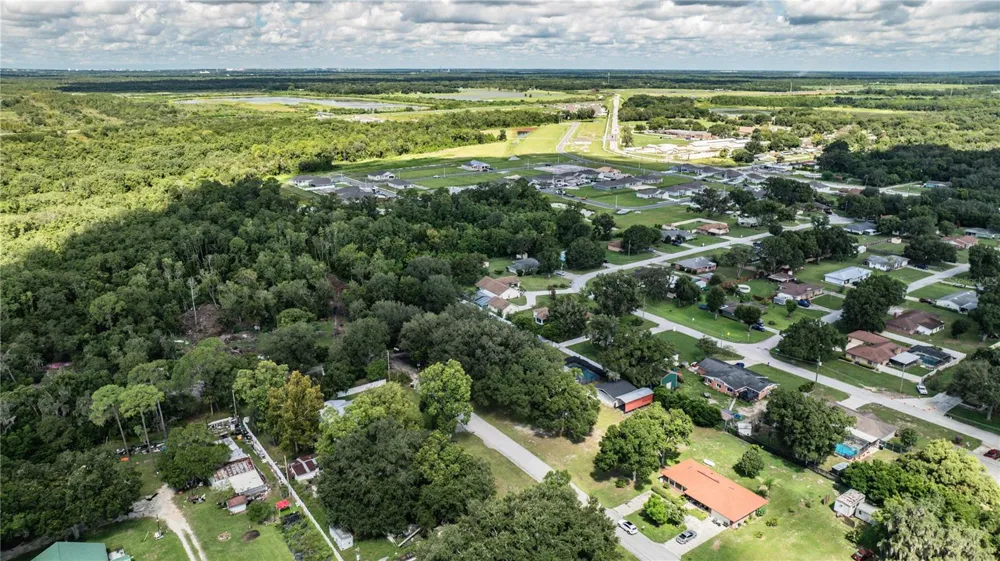 2217 WELLS ROAD Auburndale, FL 33823