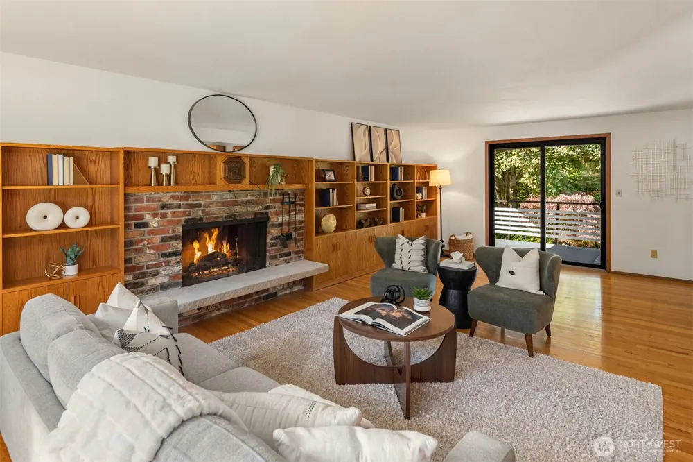 5203 111th Avenue NE Kirkland, WA 98033
