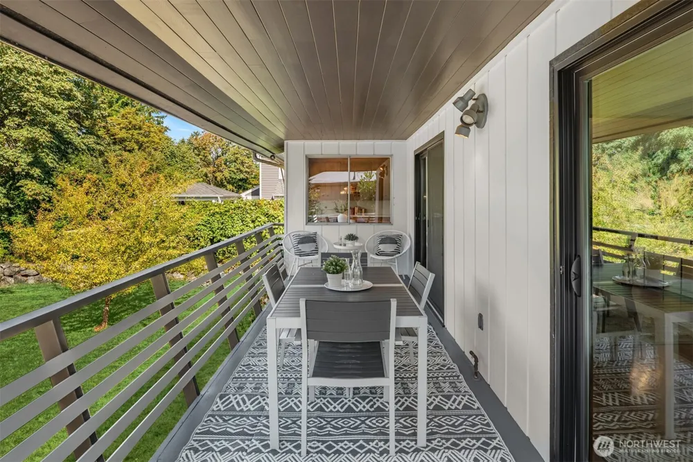 5203 111th Avenue NE Kirkland, WA 98033