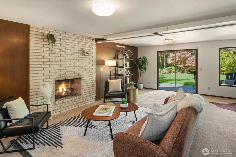 5203 111th Avenue NE Kirkland, WA 98033