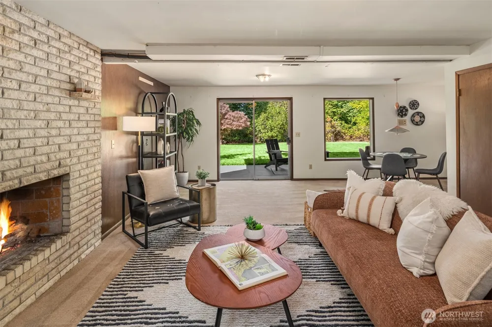 5203 111th Avenue NE Kirkland, WA 98033