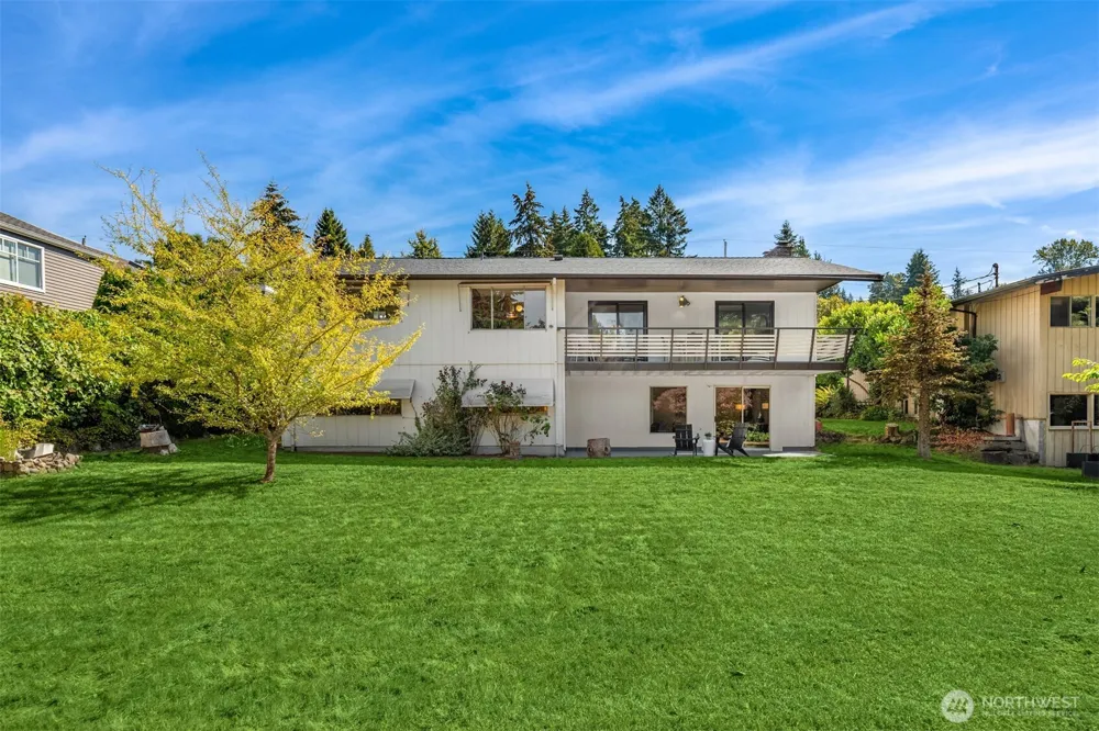 5203 111th Avenue NE Kirkland, WA 98033