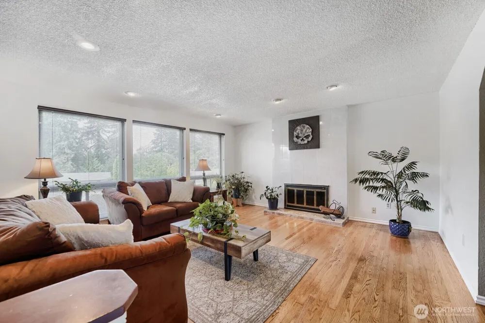 29712 39th Place S Auburn, WA 98001
