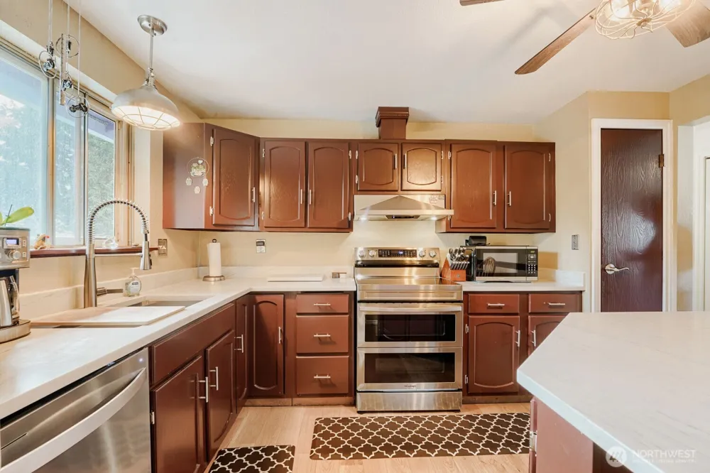 29712 39th Place S Auburn, WA 98001