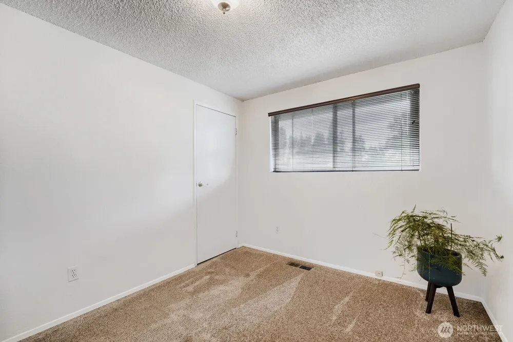 29712 39th Place S Auburn, WA 98001