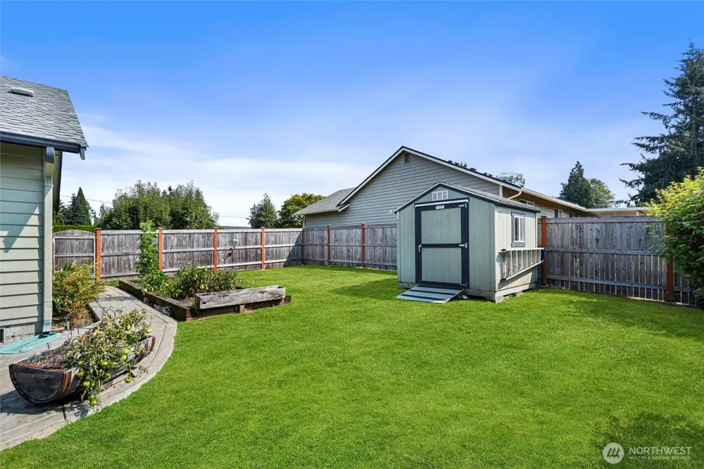 8228 226th Street SW #A/B Edmonds, WA 98026