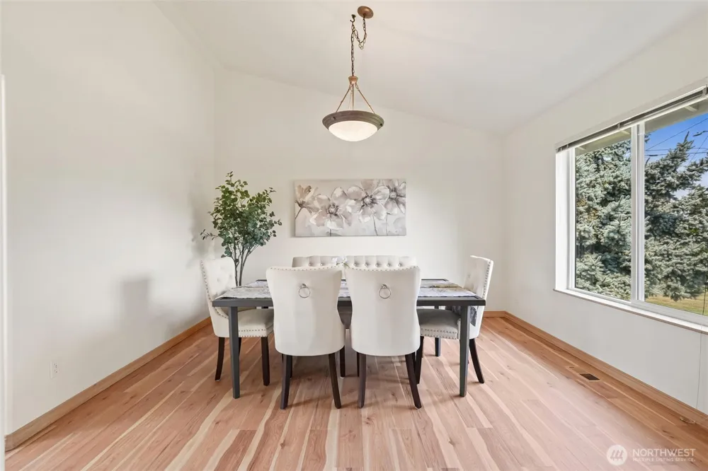 8228 226th Street SW #A/B Edmonds, WA 98026