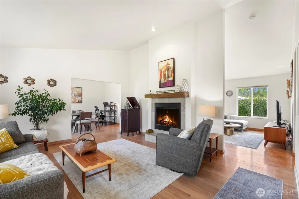 8228 226th Street SW #A/B Edmonds, WA 98026