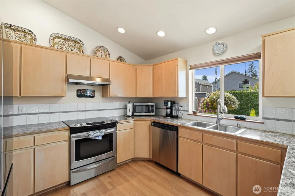 8228 226th Street SW #A/B Edmonds, WA 98026