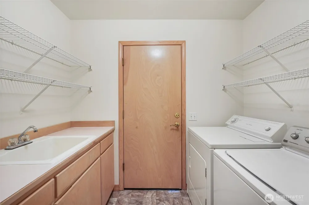 8228 226th Street SW #A/B Edmonds, WA 98026
