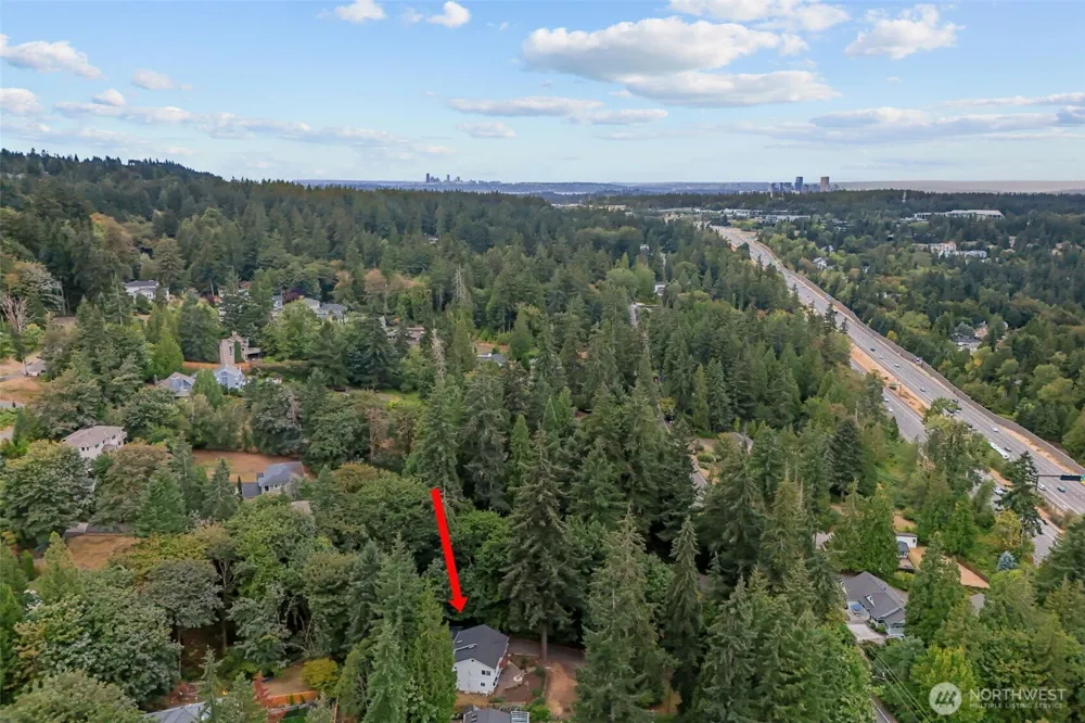 16931 SE Newport Way Bellevue, WA 98006