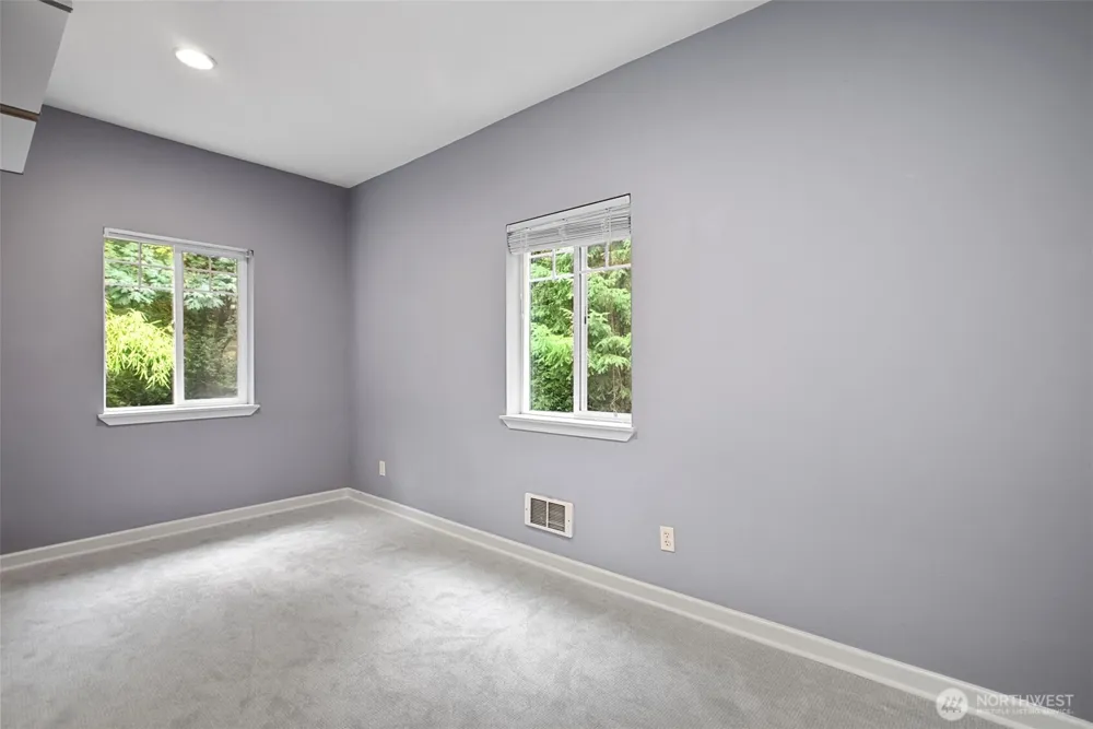 16931 SE Newport Way Bellevue, WA 98006