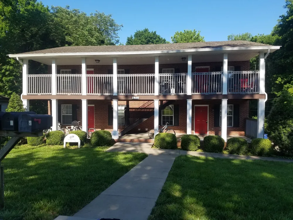636 Robb Ave #B Clarksville, TN 37040