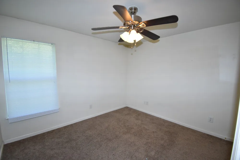 636 Robb Ave #B Clarksville, TN 37040