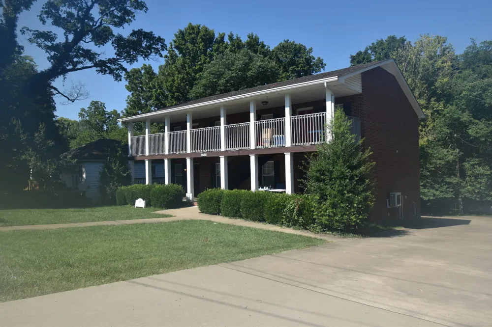 636 Robb Ave #B Clarksville, TN 37040