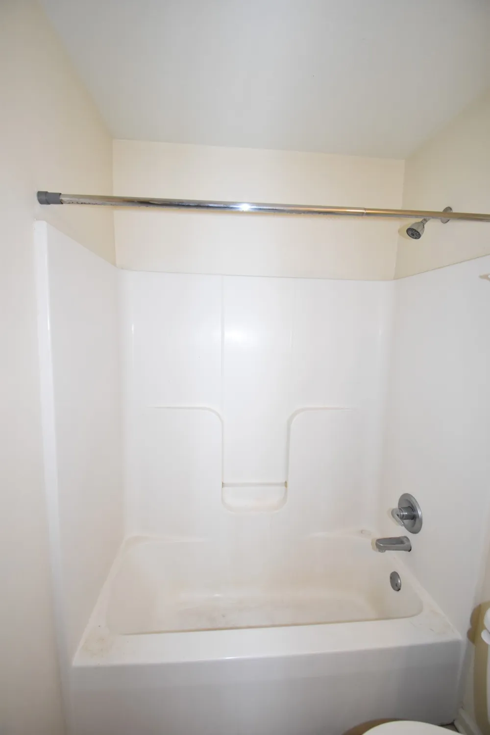 636 Robb Ave #B Clarksville, TN 37040
