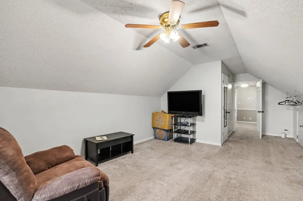 225 Longwood Ln Clarksville, TN 37043
