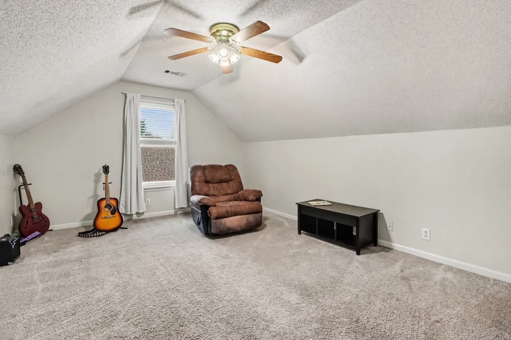 225 Longwood Ln Clarksville, TN 37043