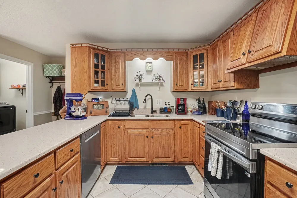 225 Longwood Ln Clarksville, TN 37043