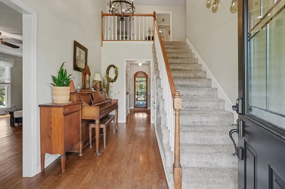 225 Longwood Ln Clarksville, TN 37043