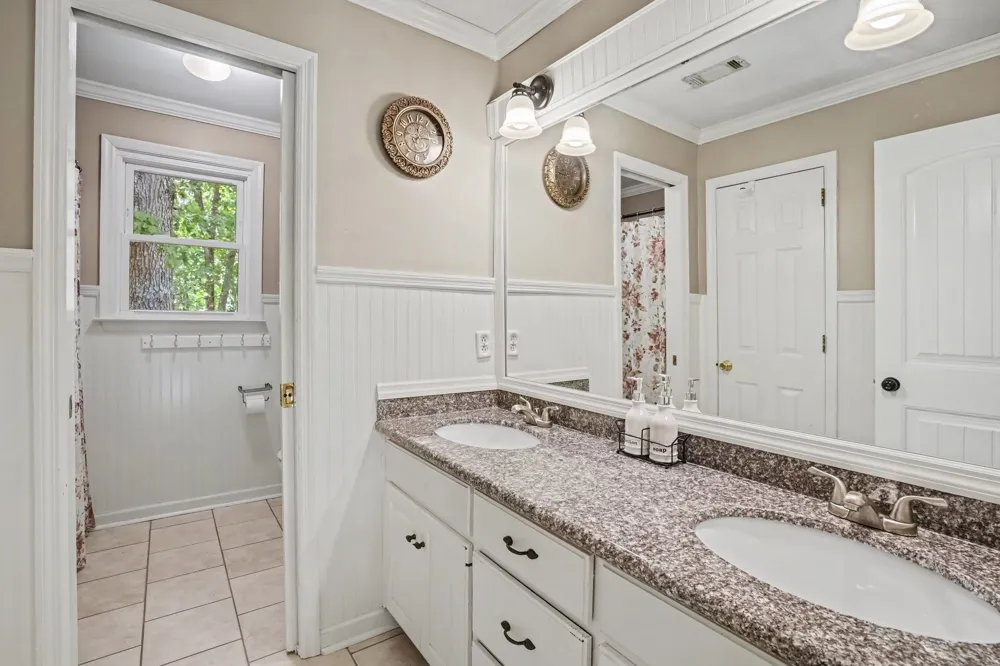 225 Longwood Ln Clarksville, TN 37043