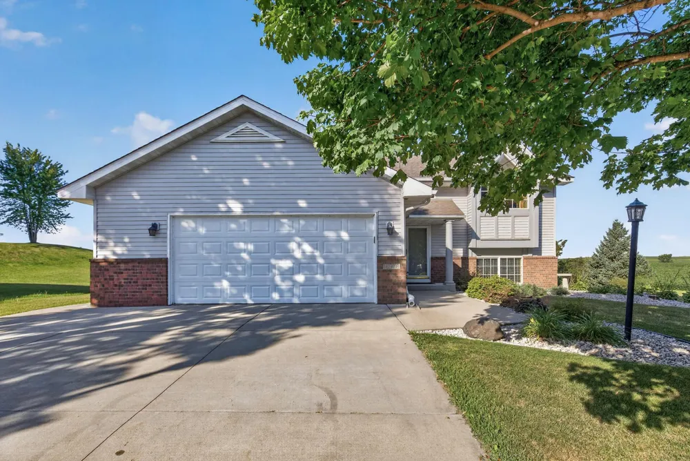 18978 Excalibur Trail Farmington, MN 55024