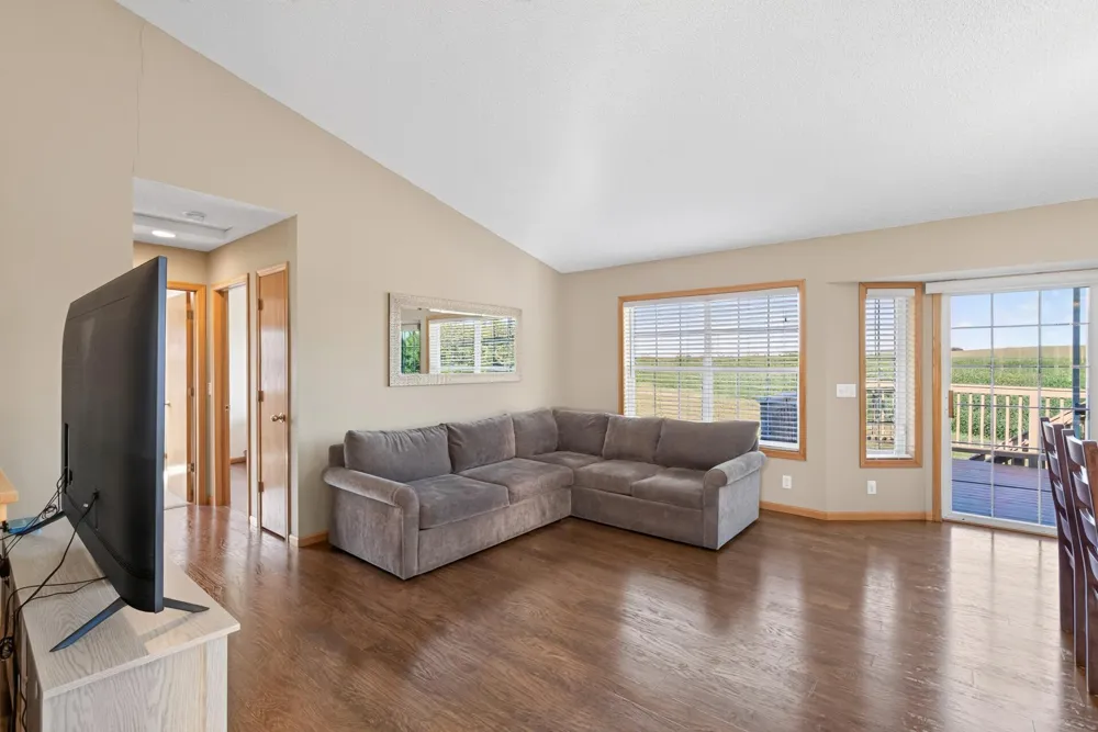 18978 Excalibur Trail Farmington, MN 55024