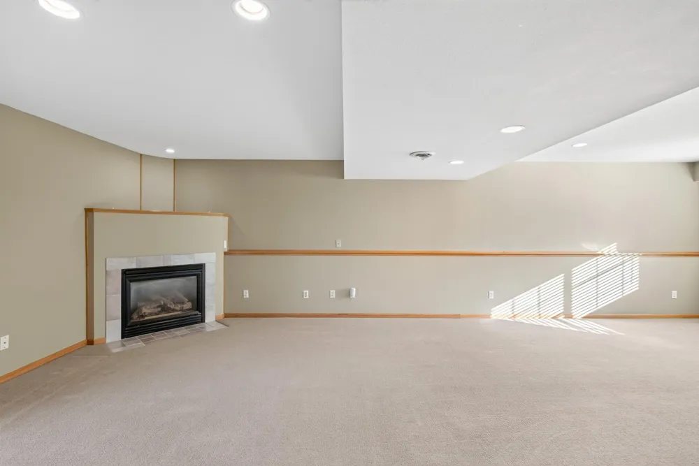 18978 Excalibur Trail Farmington, MN 55024