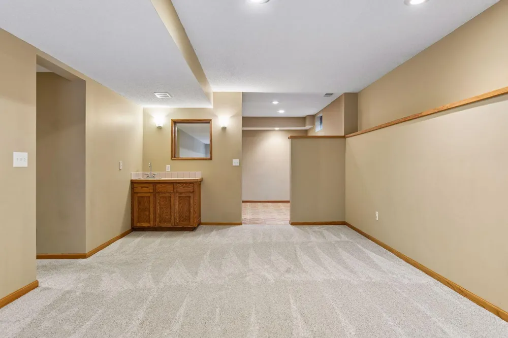 1929 Woodstone Drive Victoria, MN 55386