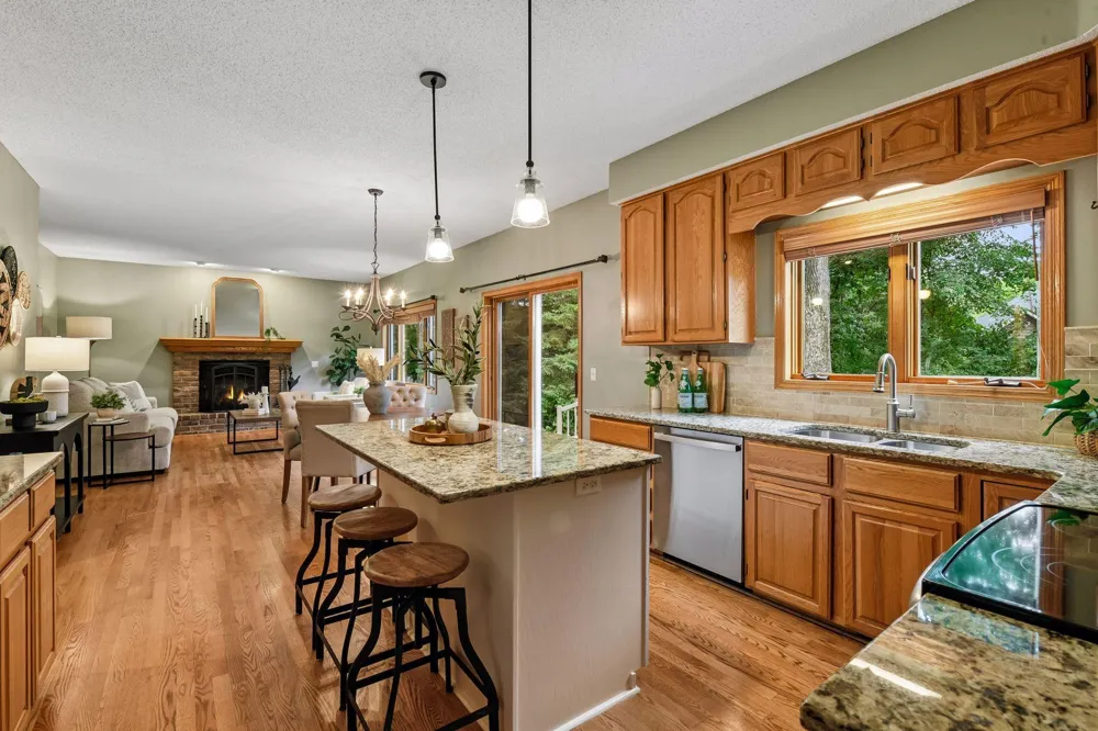 1929 Woodstone Drive Victoria, MN 55386